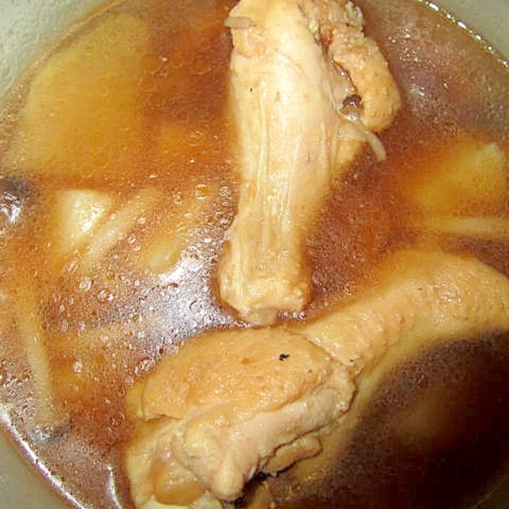 骨付き鶏肉と大根煮